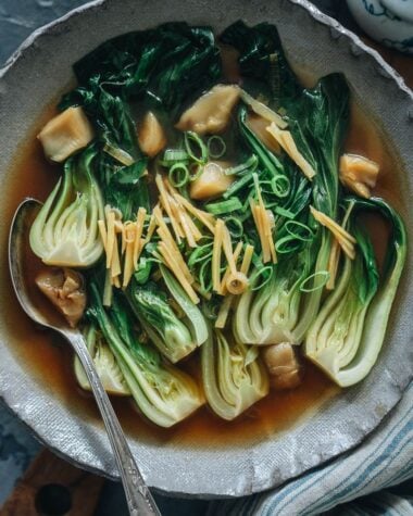 Shanghai-style bok choy soup with pickles